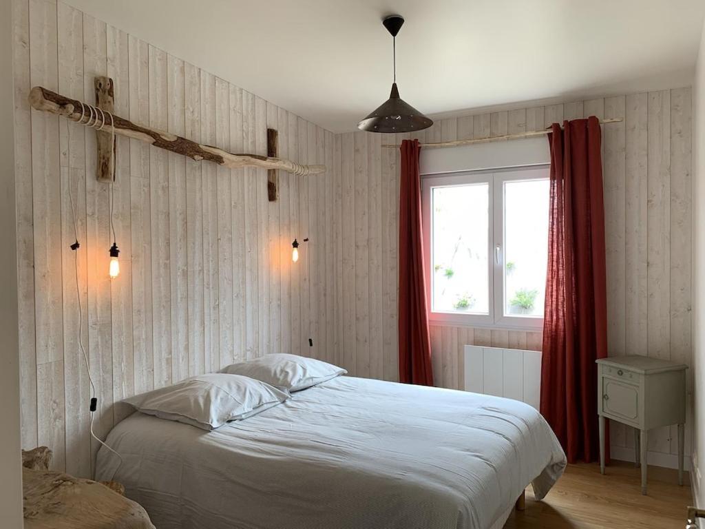 Charmante Maison De Campagne En Pierres Et Bois Sartilly-Baie-Bocage Extérieur photo